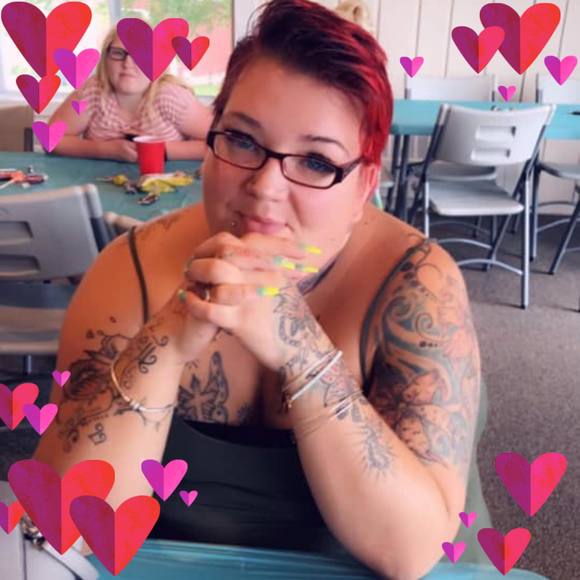 Meet your Posher, Krystal - Picture 1 of 2